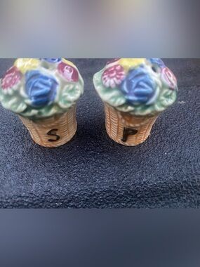 Hand-Painted Floral Basket Salt and Pepper Shaker Set - Multicolor